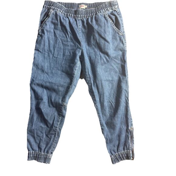 Levi's Women's size LMedium Wash Denim Pull on Jogger Pants Cotton Elastic Waist - Picture 1 of 8